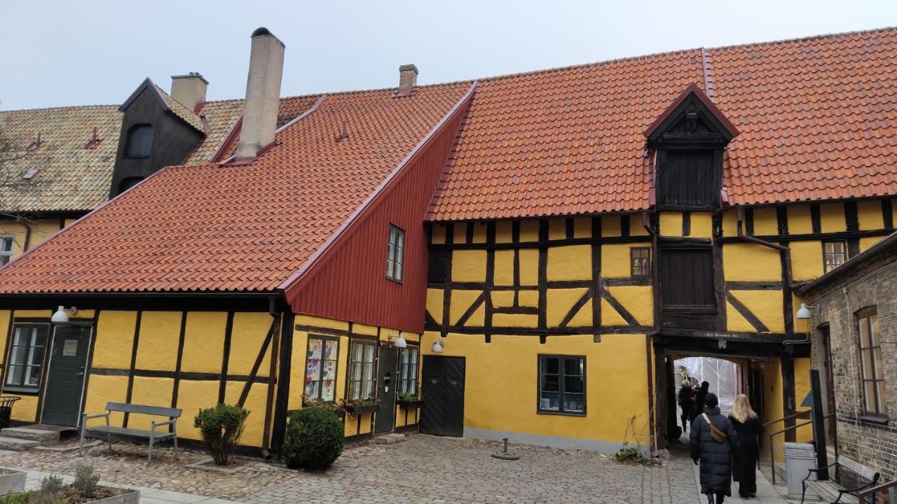 Rosdala Gard - Gaesthuset Holiday home *